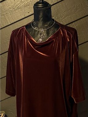 Uniqlo Velvet Cowl Neck Top - Deep Wine